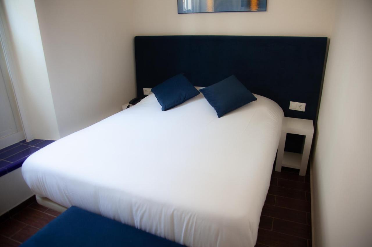 Hotel Noches En Triana Siviglia Esterno foto