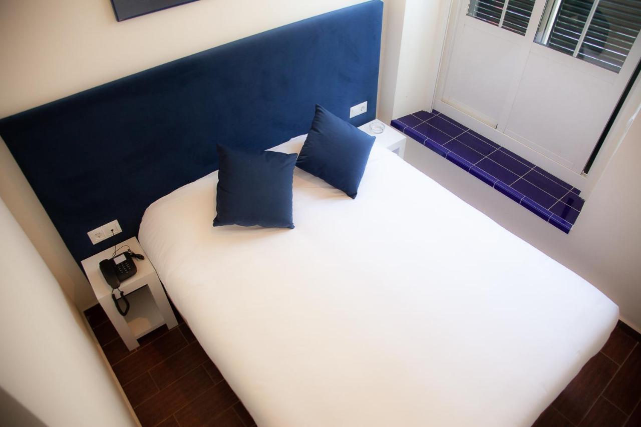 Hotel Noches En Triana Siviglia Esterno foto