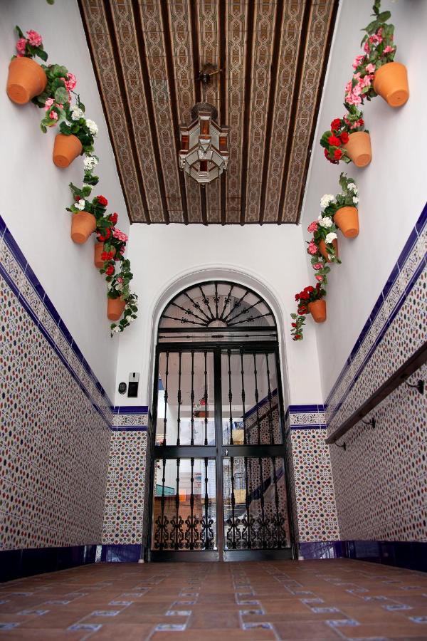 Hotel Noches En Triana Siviglia Esterno foto