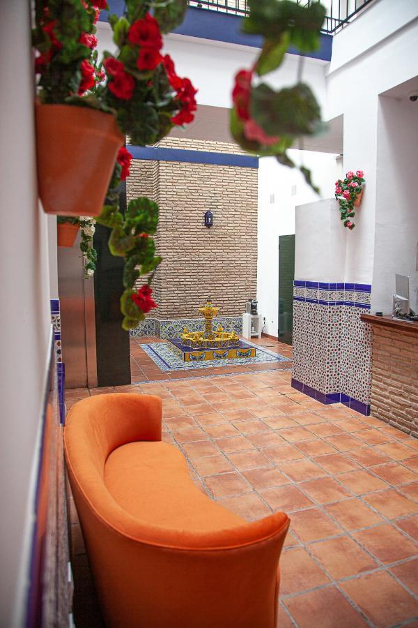 Hotel Noches En Triana Siviglia Esterno foto