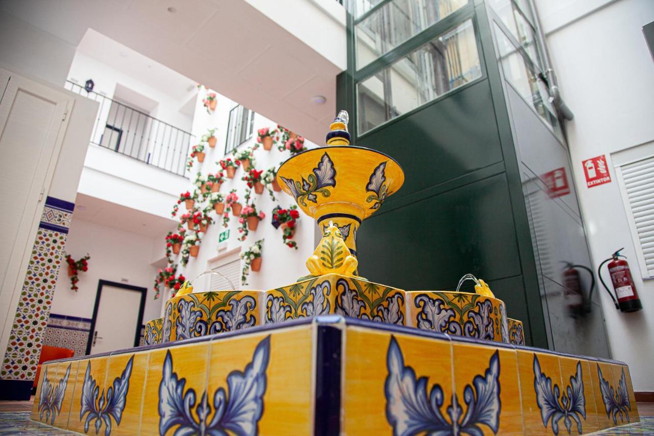 Hotel Noches En Triana Siviglia Esterno foto