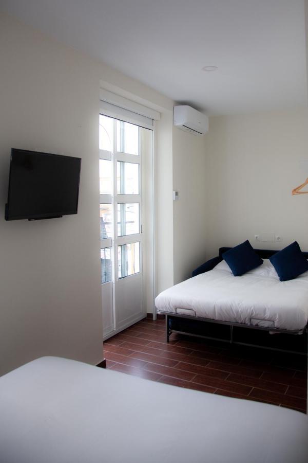 Hotel Noches En Triana Siviglia Esterno foto